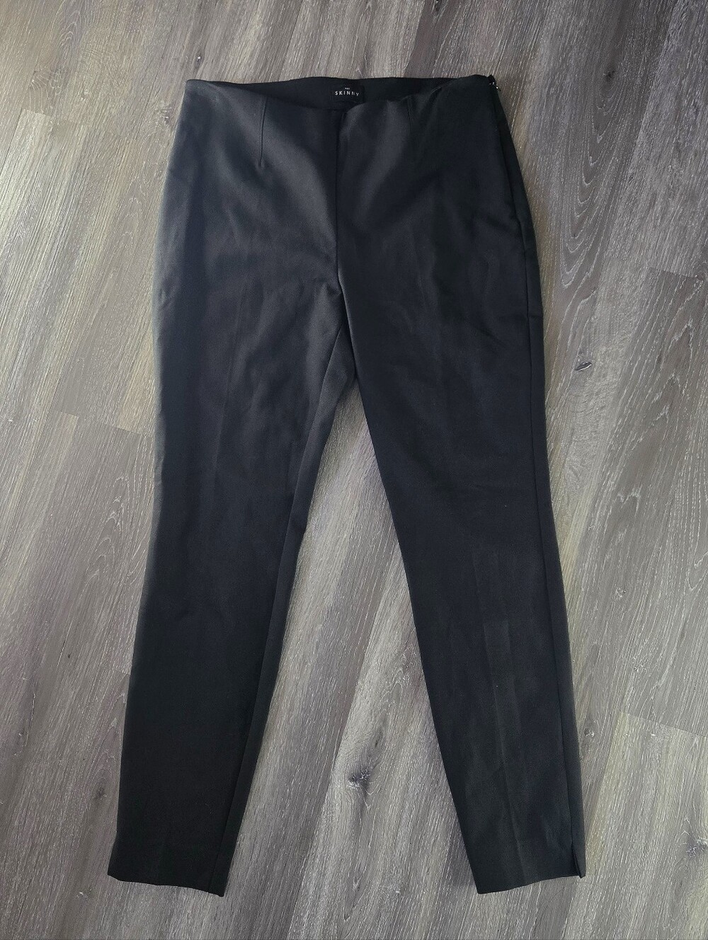 white house black market the skinny trousers - size 8 NWOT